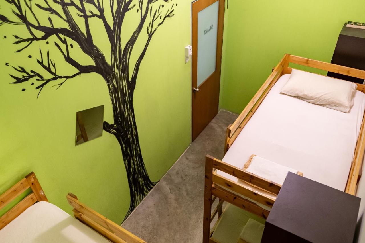 Pods The Backpackers Home & Cafe, Kuala Lumpur Exterior foto